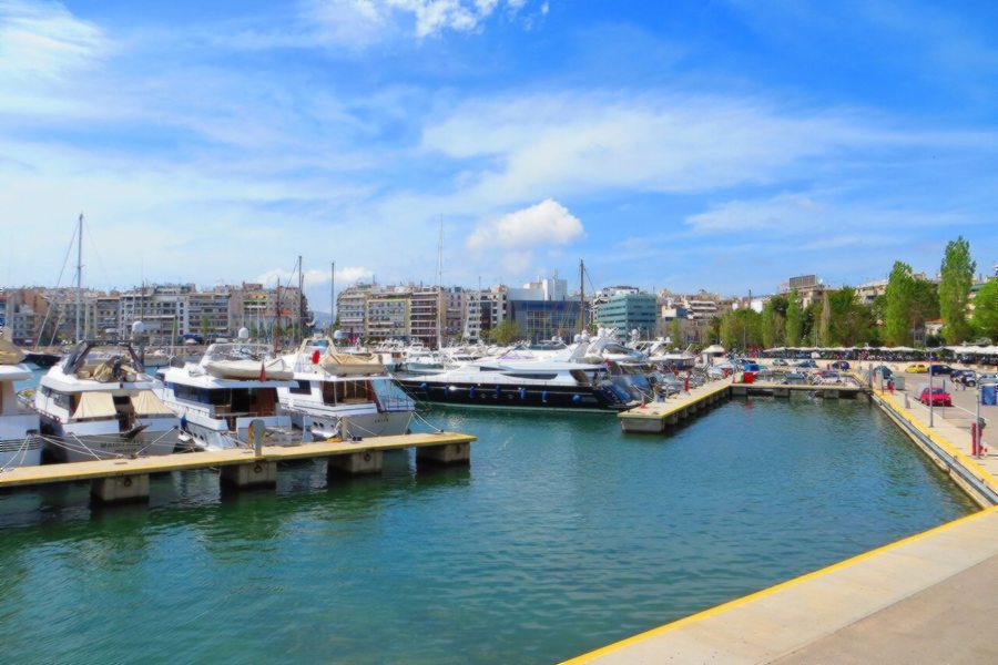 Marina Zeas — Superyacht berths